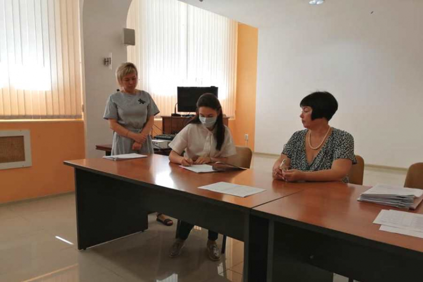 В районы Тамбовской области отправились работать 11 земских медиков